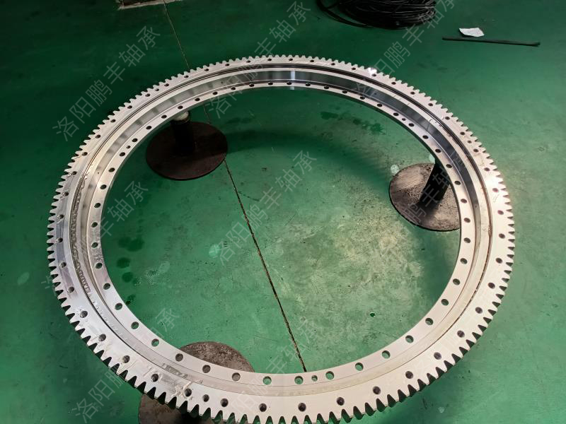 011.30.1450.03K四點接觸球轉(zhuǎn)盤軸承